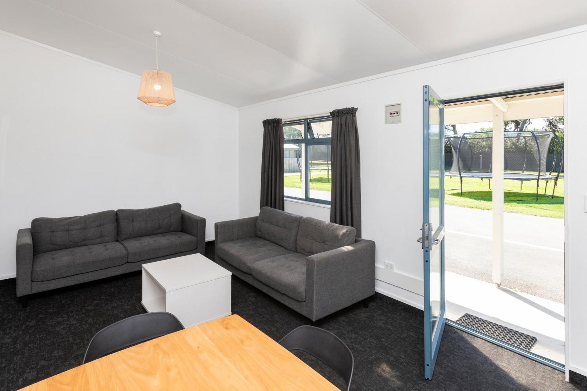 Waikanae Beach Top 10 Holiday Park Gisborne Exteriör bild