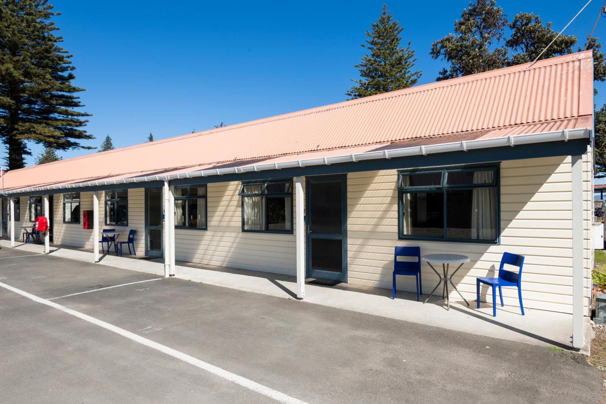 Waikanae Beach Top 10 Holiday Park Gisborne Exteriör bild