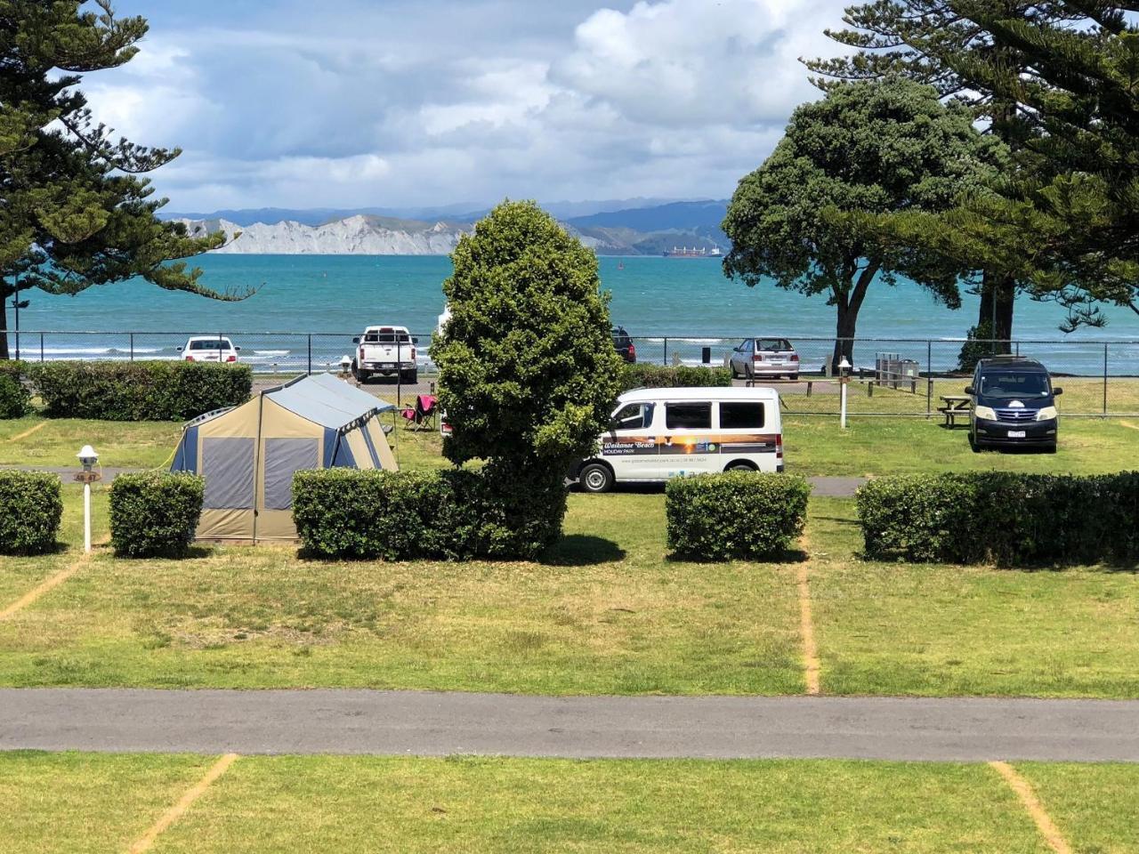 Waikanae Beach Top 10 Holiday Park Gisborne Exteriör bild
