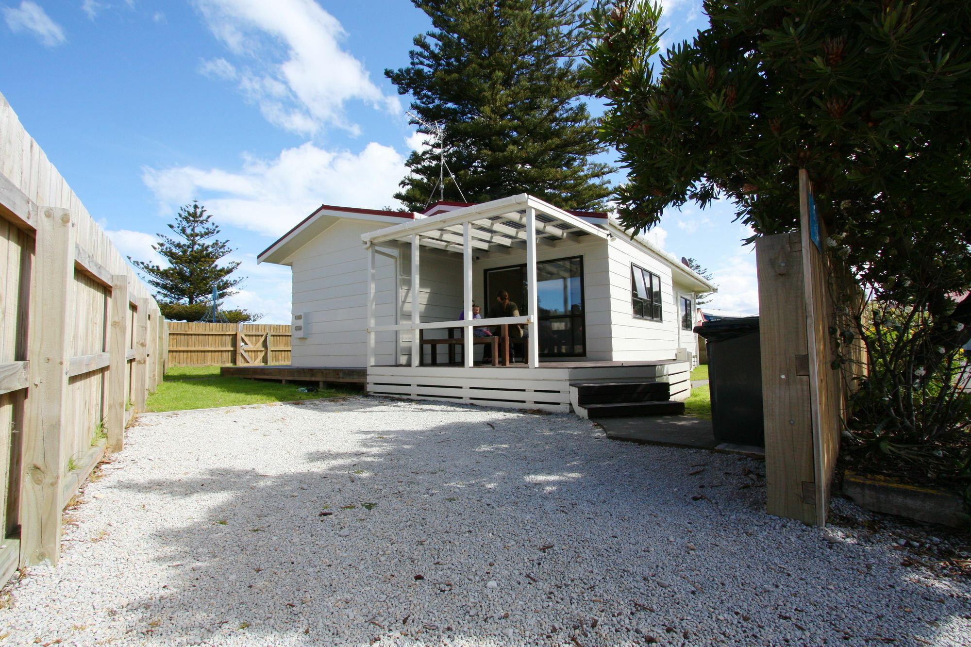 Waikanae Beach Top 10 Holiday Park Gisborne Exteriör bild