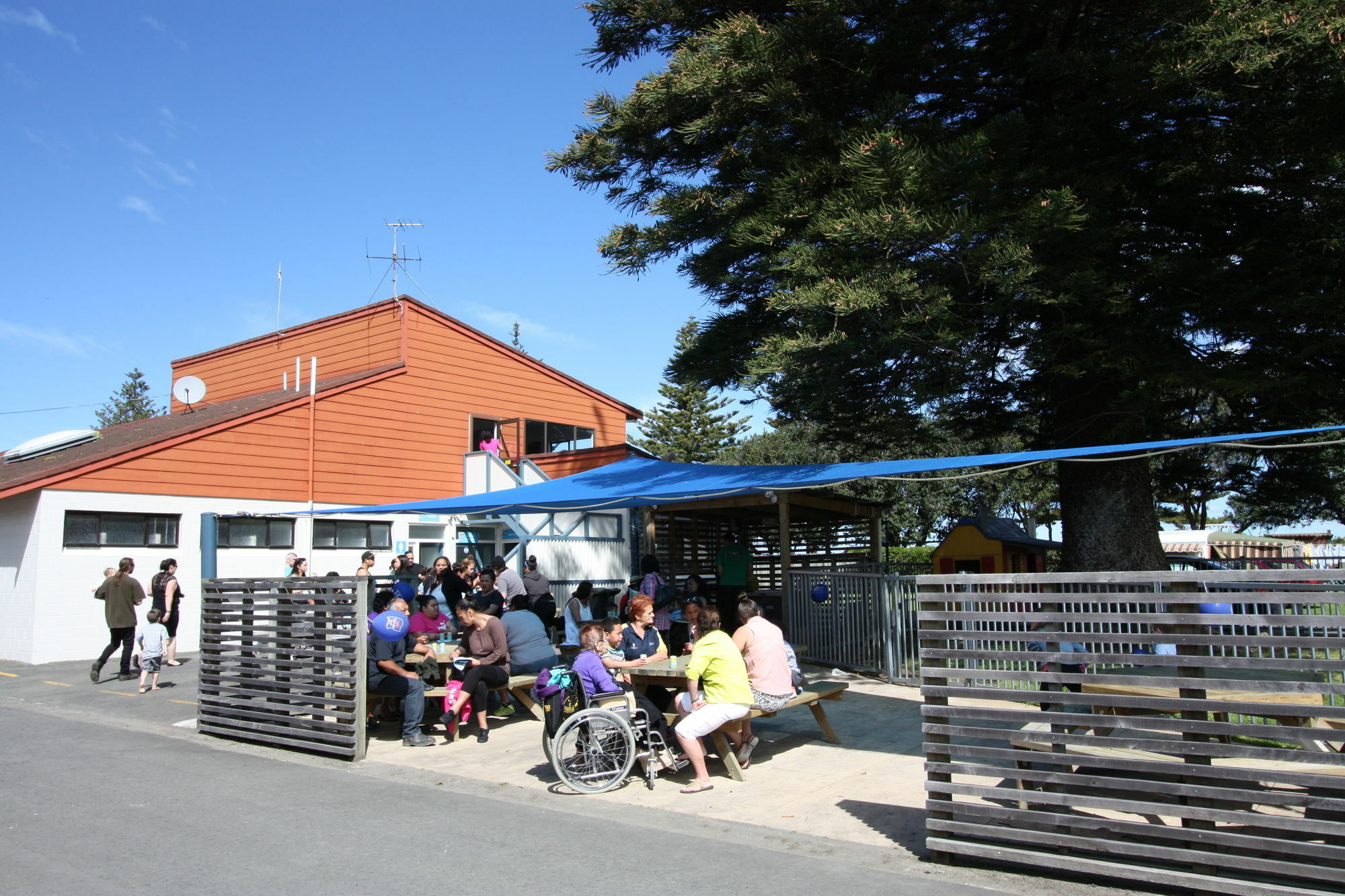 Waikanae Beach Top 10 Holiday Park Gisborne Exteriör bild