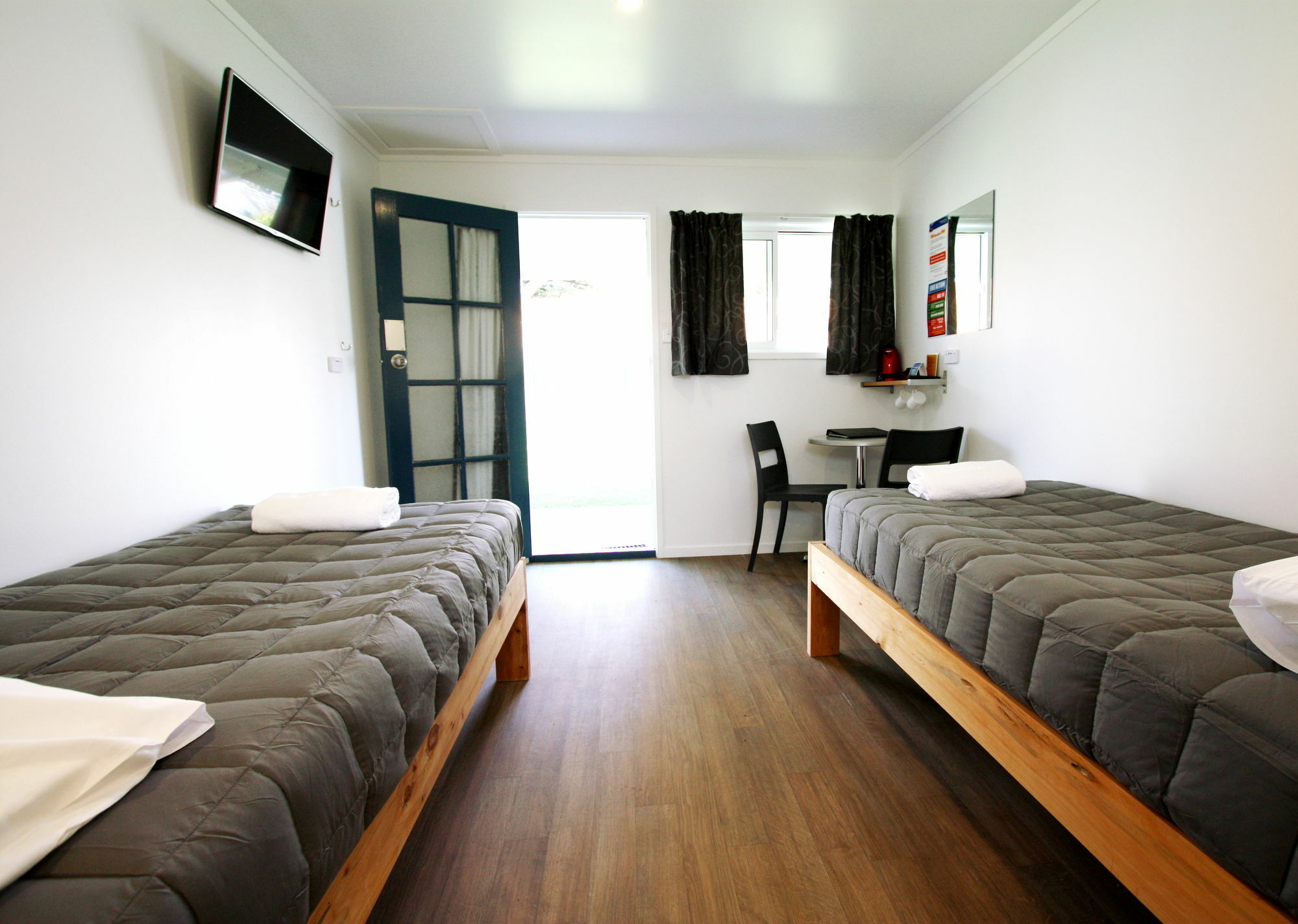 Waikanae Beach Top 10 Holiday Park Gisborne Exteriör bild